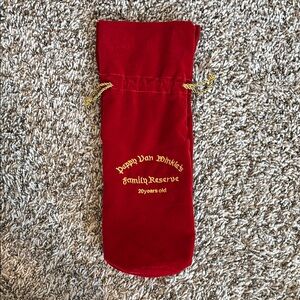 Red Velvet Pappy Van Winkle's Family Reserve 20 Years Old Bag